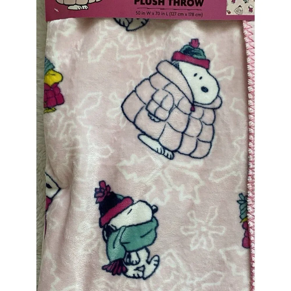 Peanuts Snoopy Woodstock Puffer Jacket Puffy Coat Throw Blanket 50‎ X 70” Pink